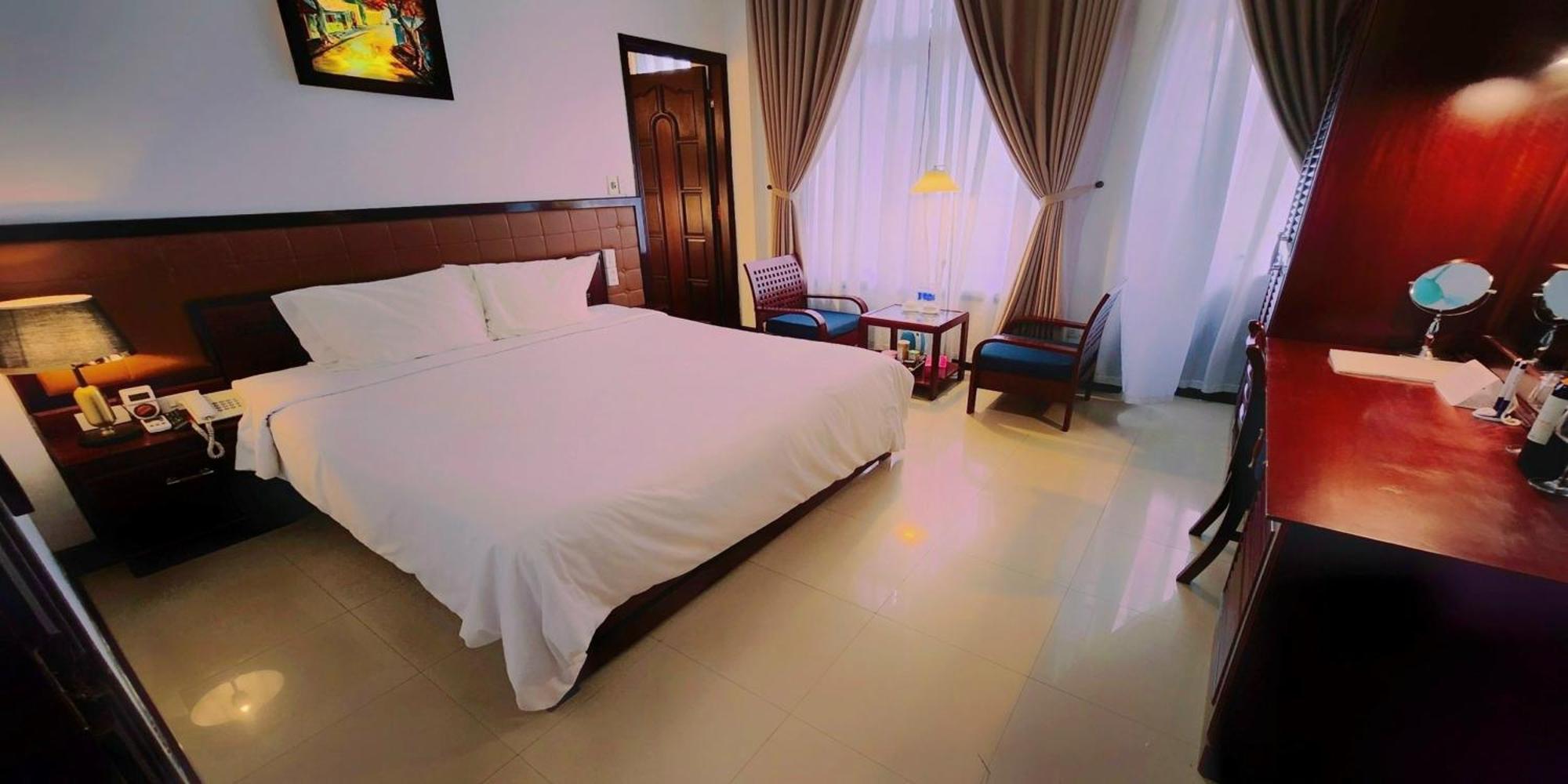 Victory Hotel Hue Exterior photo