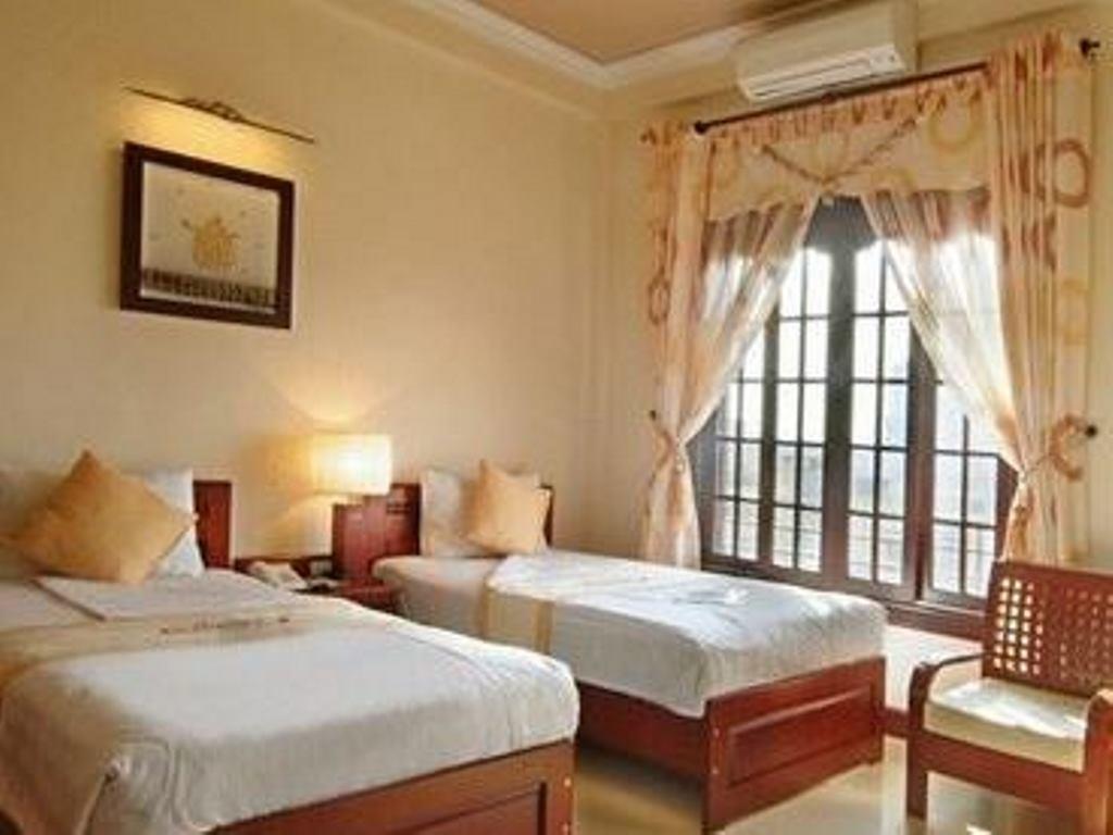 Victory Hotel Hue Exterior photo